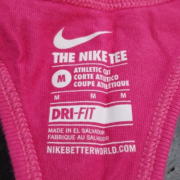 **SOLD** Nike tank top - Picture 3 of 4